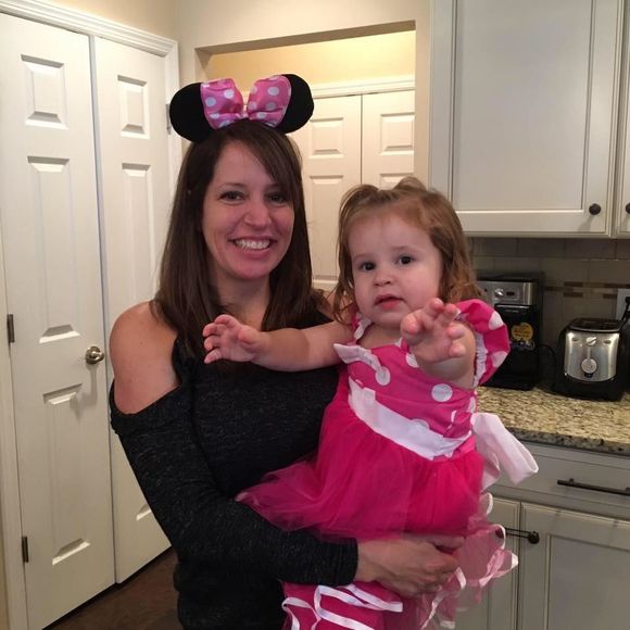 Meet your Posher, Lainie - Picture 1 of 1